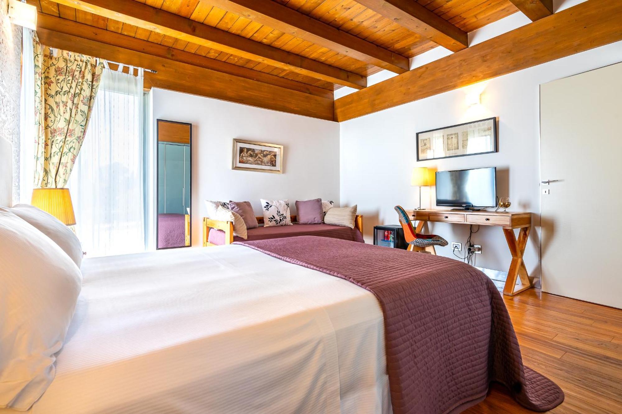 Casale Delle Ronde B&B Латина Экстерьер фото